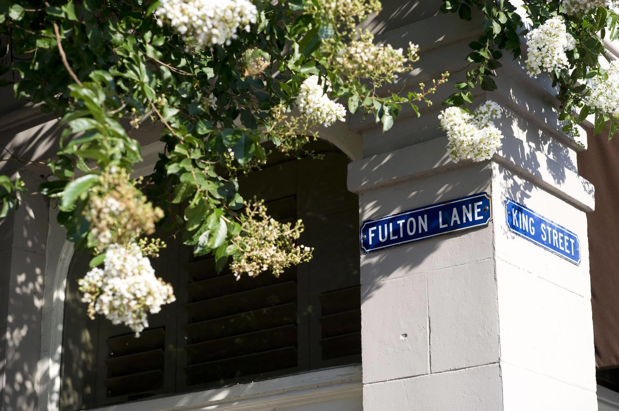 Fulton Lane Inn Charleston Exterior photo